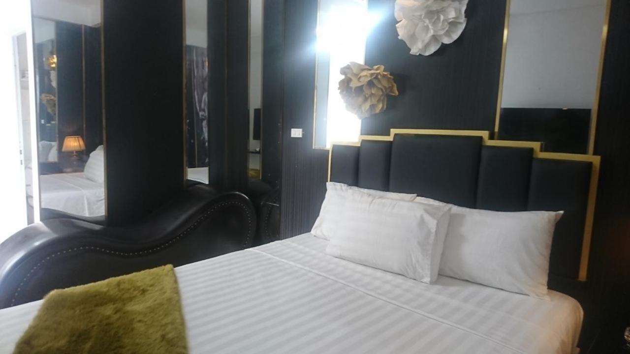 Hera Love hotel *